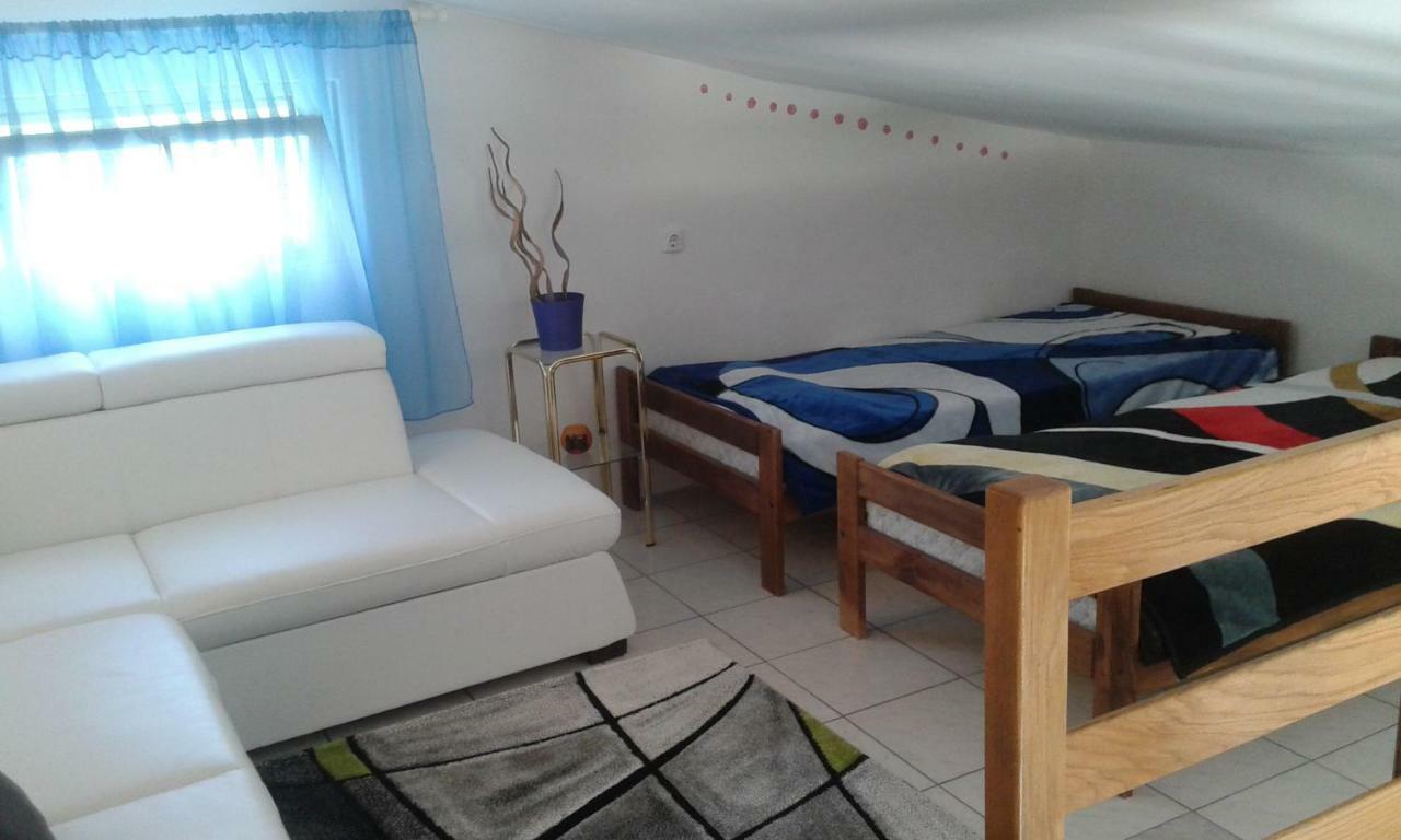 Apartmani Marija Starigrad Paklenica Buitenkant foto