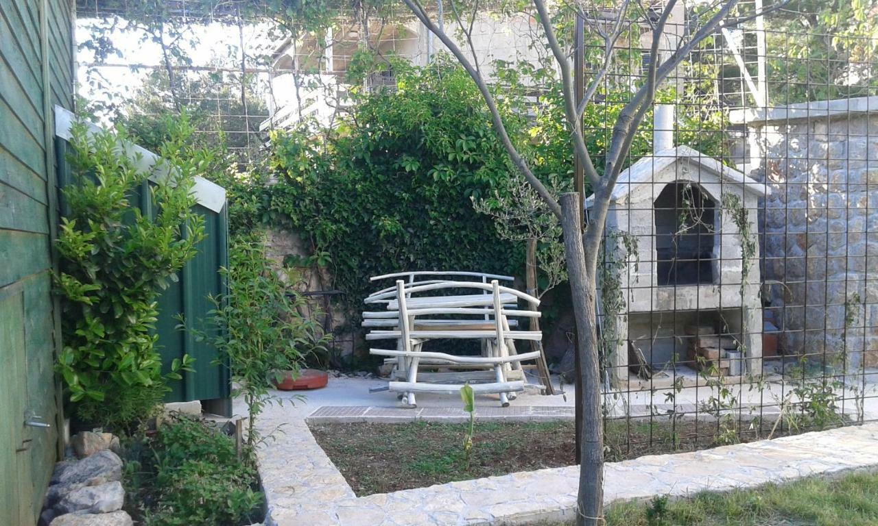 Apartmani Marija Starigrad Paklenica Buitenkant foto