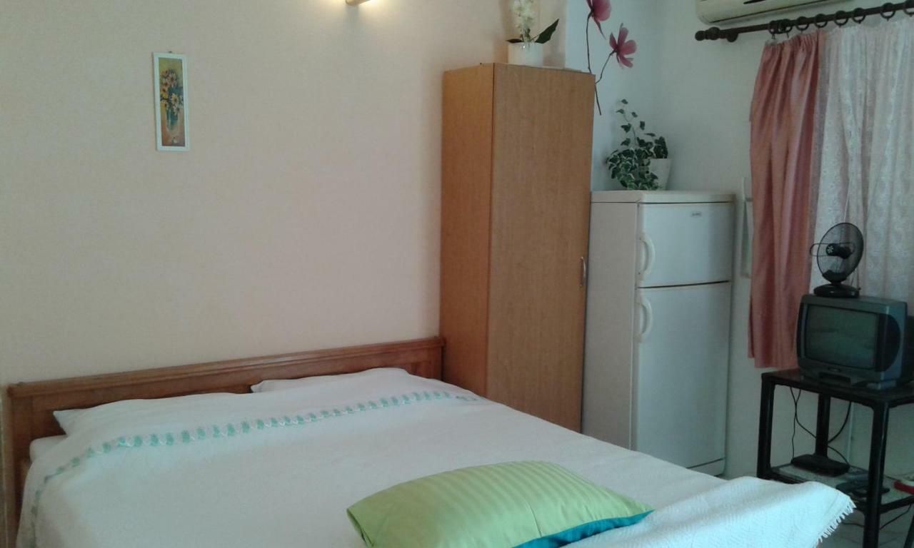 Apartmani Marija Starigrad Paklenica Buitenkant foto