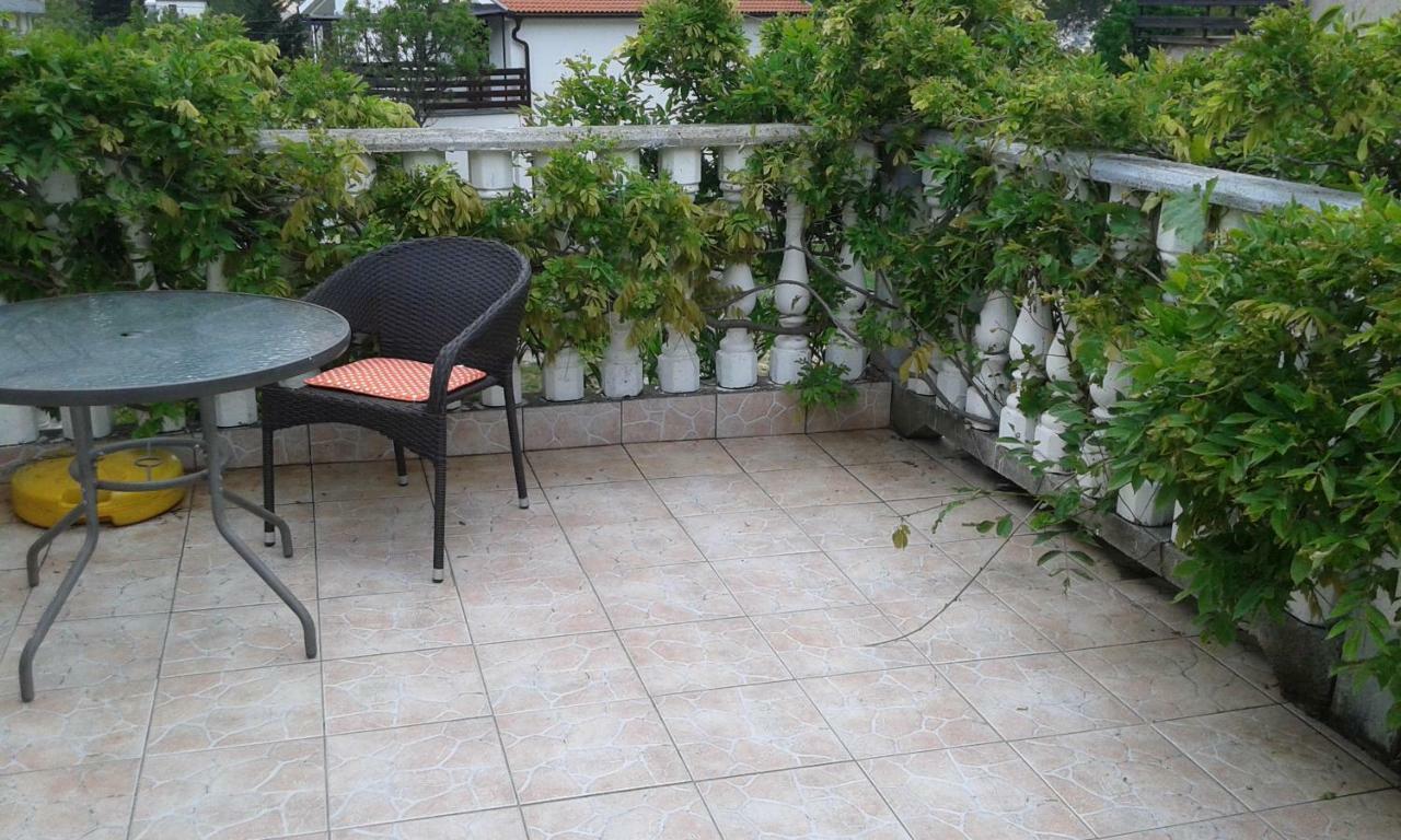 Apartmani Marija Starigrad Paklenica Buitenkant foto