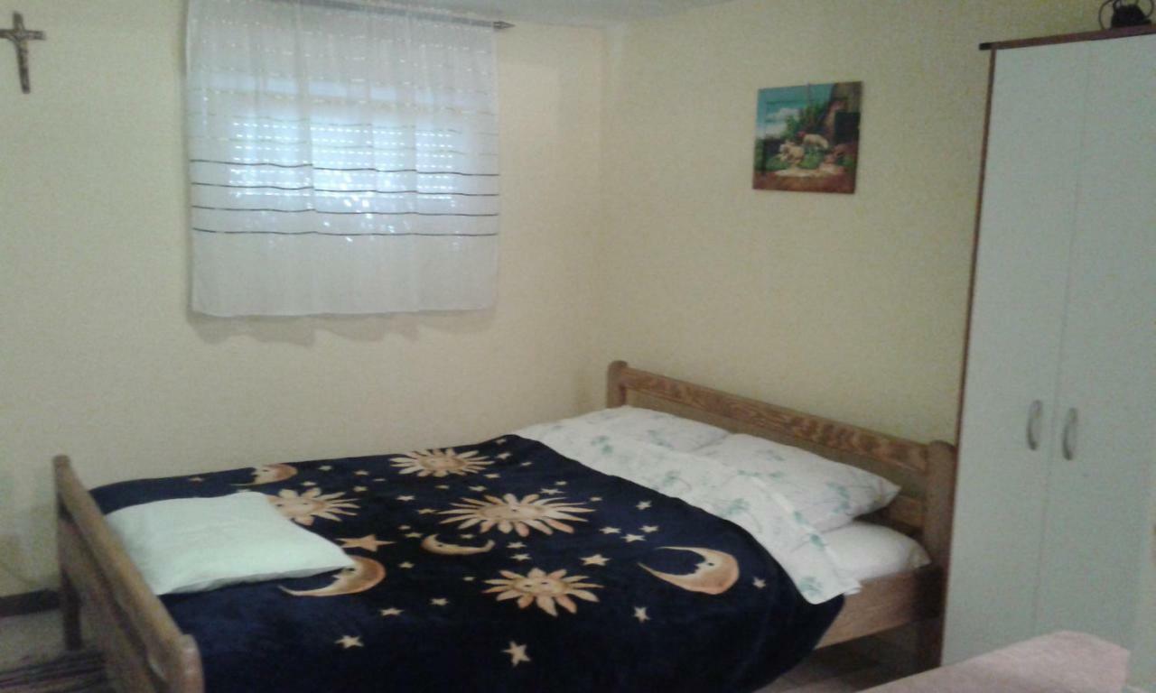 Apartmani Marija Starigrad Paklenica Buitenkant foto