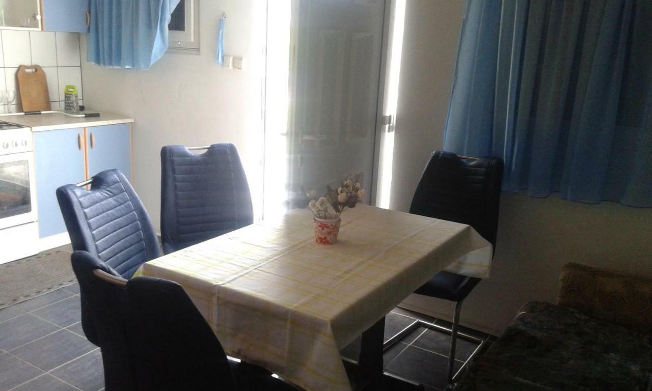 Apartmani Marija Starigrad Paklenica Buitenkant foto